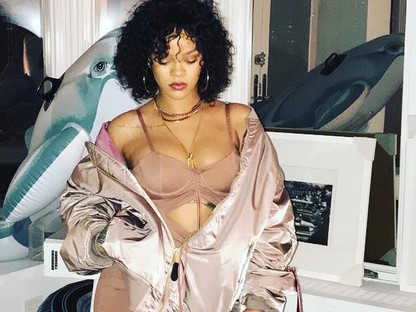 Nem fogod elhinni, mennyi pénzt keres Rihanna egy hónap alatt a Fenty Beauty-val!