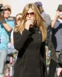 jennifer-aniston-200x-d00002CD7f2b1307d8630.jpg