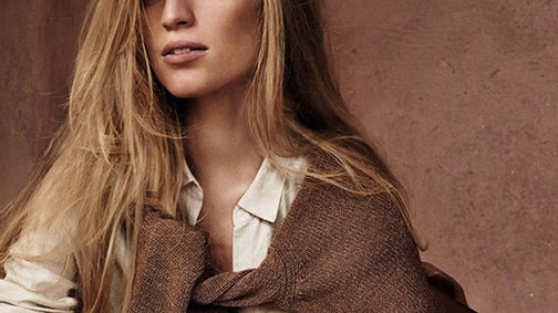 Axente Vanessa megint luxusmárkának pózol