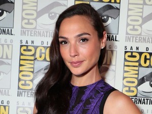 Gal Gadot függönyruhája egészen furcsa, de...