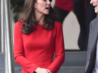 Kate Middleton menyecske ruhában