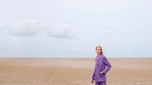 Axente Vanessa lett a COS márka arca!