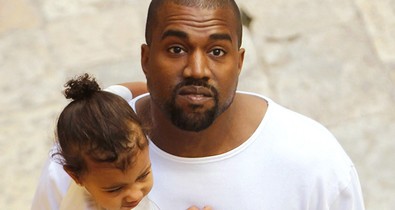 Hogy hol keresztelte Kim Kardashian és Kanye West North-ot?!