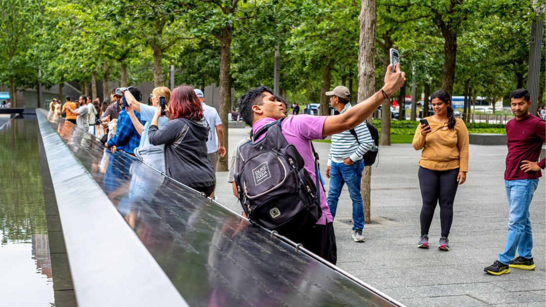A New York-i Ground Zero emlékhelyet évente mintegy 11,6 millióan, a hozzá tartozó múzeumot pedig 2,4 millióan keresik fel.