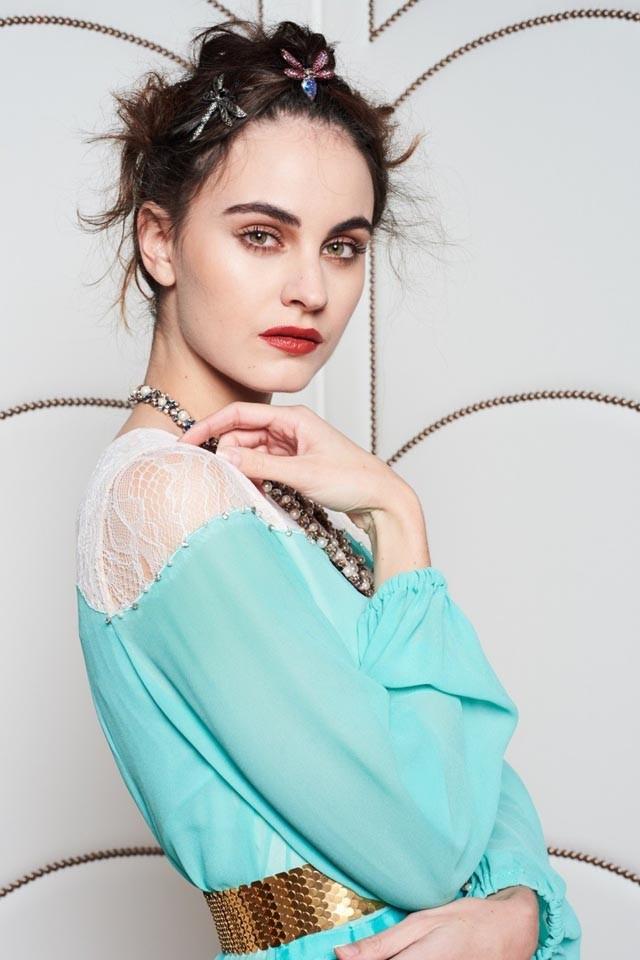 Csillogó frizurák a báli szezonra