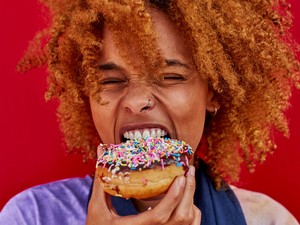 Sokkal veszélyesebb, mint a cukor, mégis sokat eszel belőle