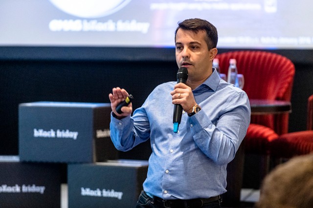 700 ezer akciós termékkel készül november 22-re az eMAG