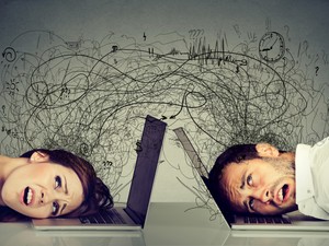 Emailháború a home office-ban – Átdobjuk a labdát másnak, és már nem a miénk a felelősség