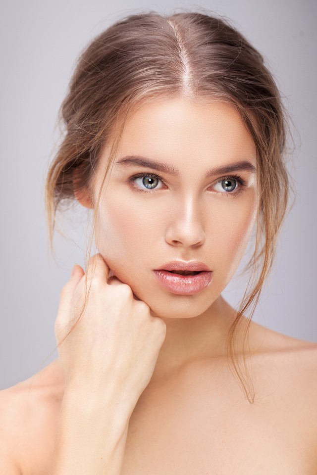 Glamour-napos sminkvadászat indul! Szerezd be kedvenc alapozód szuper kedvezményekkel!