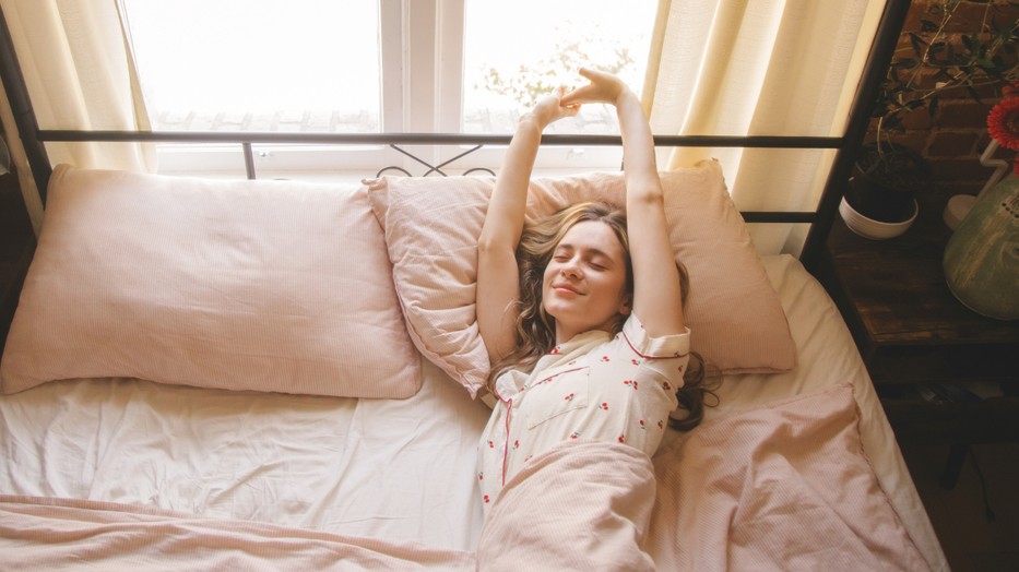 Egy rosszul megválasztott alvópóz akár reggeli nyakfájást is eredményezhet