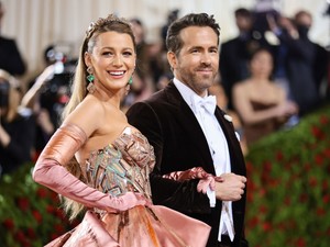 Blake Lively és Ryan Reynolds így tértek vissza a vörös szőnyegre: hatalmas feltűnést keltett a sztárpár