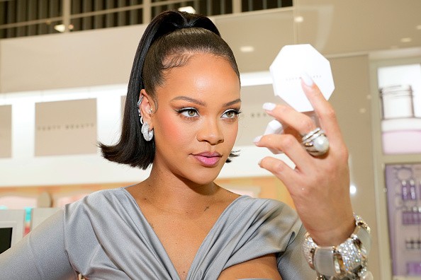 Queen Riri szépségmárkája, a Fenty Beauty bevezetési eseményén