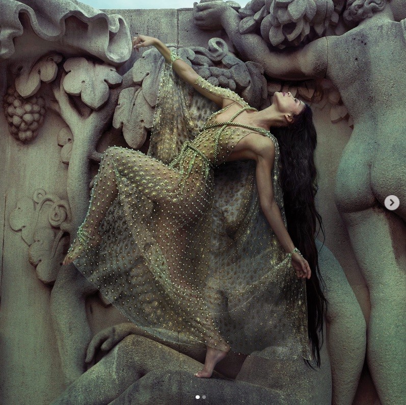 Zendaya nem véletlenül a meztelenruhák koronázatlan királynője