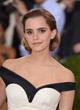 Emma Watson a Metropolitan Museum vörös szőnyegén, 2016-ben