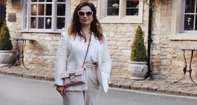 Kényelmes mégis elegáns ruha ötletek Tóth Csengétől