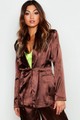 Szatén blézer BOOHOO.com