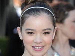 A Miu Miu egy 14 évesre bízza