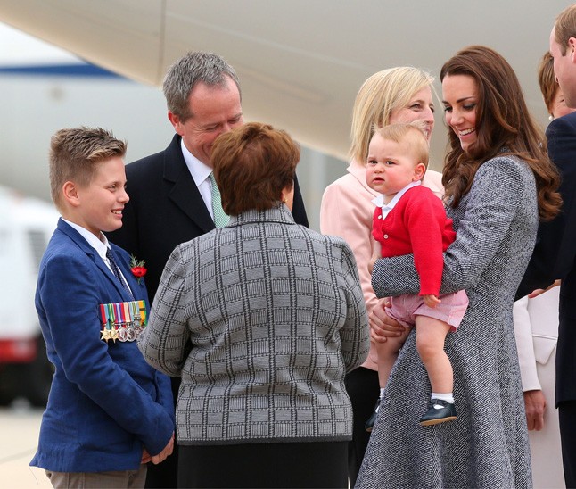 Itt valami nekem nagyon bűzlik. Hoppá, bocs, Anya!