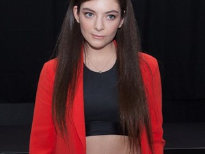 Lorde úgy néz ki, mint egy átlagos tini! Sokkoló!