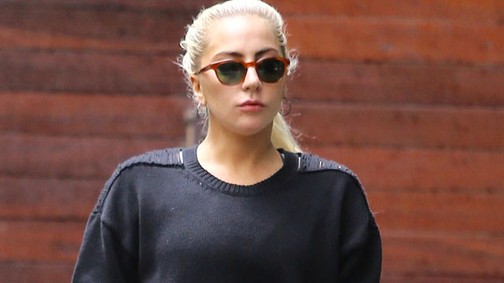 Lady Gaga egy marketingzseni, figyeld a táskáját