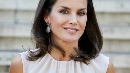 Letícia királyné olyan merész, hogy bevállalta a Kardashian szandált is