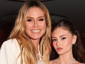 Heidi Klum 20 éves lánya gyakorlatilag egy szál melltartóban érkezett a Michael Kors divatbemutatójára