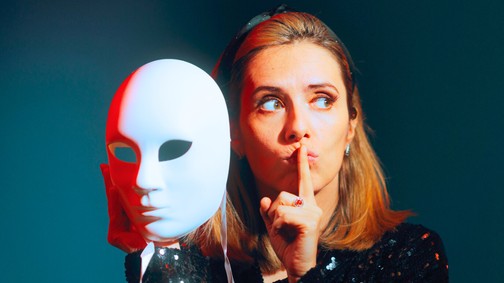 Anya, feleség, barátnő, gyerek, dolgozó nő - A női szerepek láthatatlan terhei