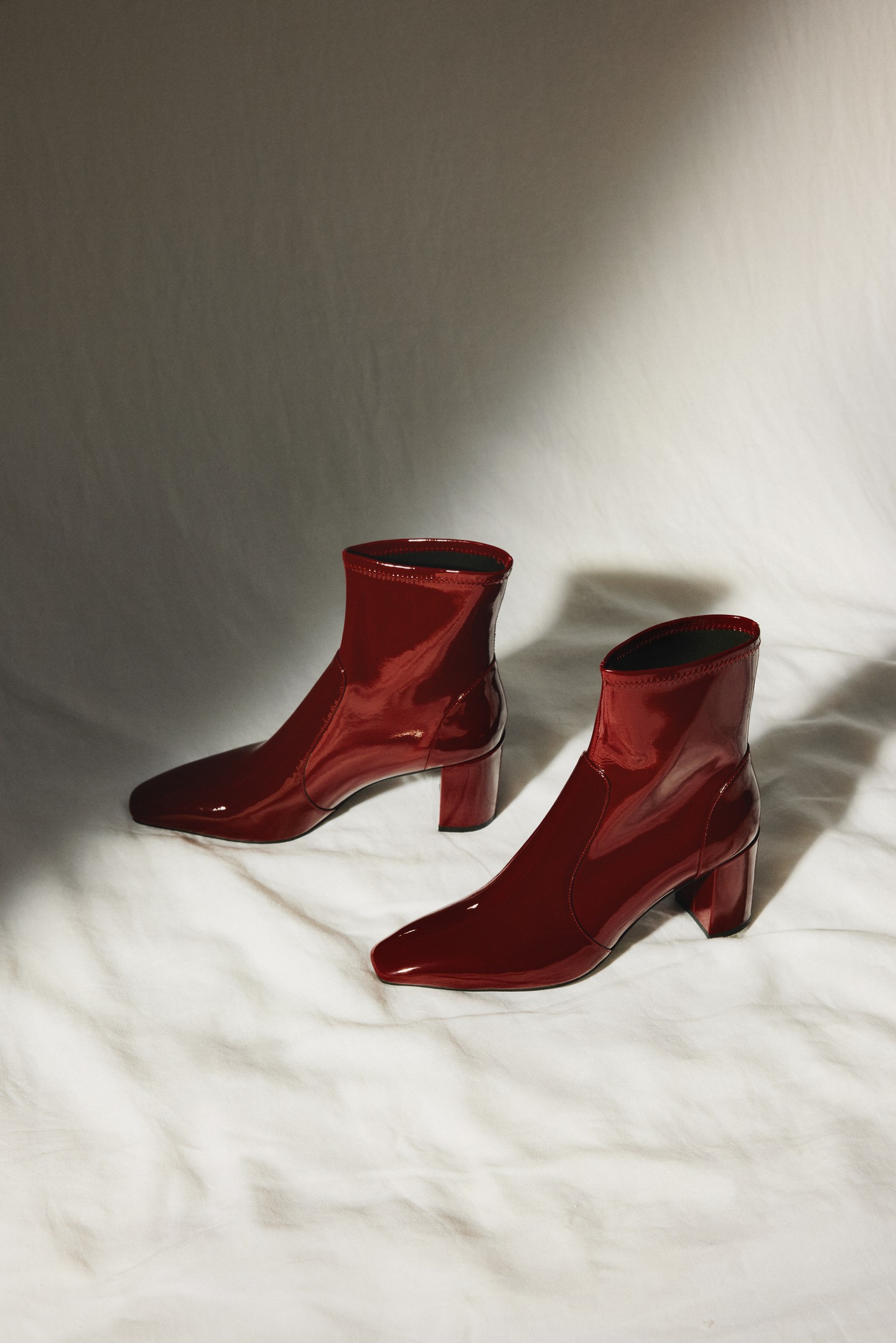 Letisztult elegancia és prémium részletek – ünnepi stílus Kazar módra