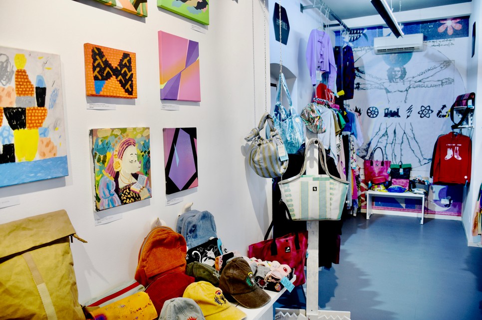 lollipop-factory-glamour