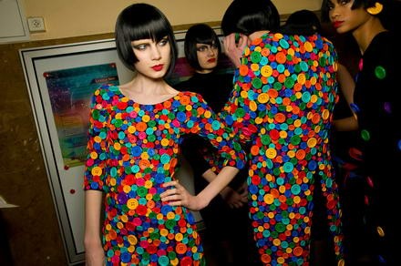 Színes gombok mindenütt.