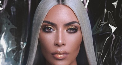 Kim Kardashian olyan gyönyörű, hogy Kanye le sem bírta venni róla a szemét!