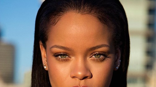 Halima Aden a hidzsábos modell Rihannával barátkozik