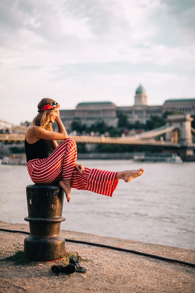 Ebben a ruhában szeretett bele ismét Budapestbe Nagy Alexandra