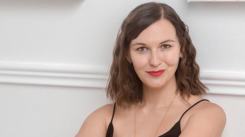 Ismerd meg Durica Katarinát, a társadalmi tabuk feltáróját, és nézd meg a GLAM Talks with Mérő Vera legújabb részét