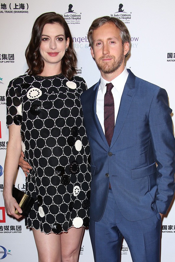 anne hathaway, adam schulman, szülés, gyerek, újszülött, megszületett, jonathan