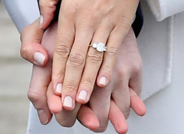 Meghan Markle és Harry az eljegyzés bejeletésekor