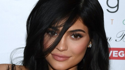 Kylie Jenner rövidre vágatta a haját?