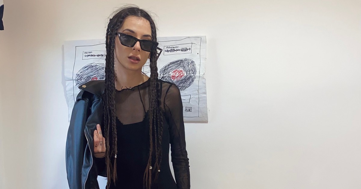 Sisi ma Wednesday szettben tündököl - Glamour