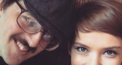 Osvárt Andi és a kémszerelem: remek klipben a színésznő