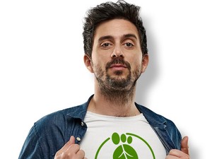 Szabó Kimmel Tamásnak nem derogál letenni az autót és tömegközlekedéssel menni