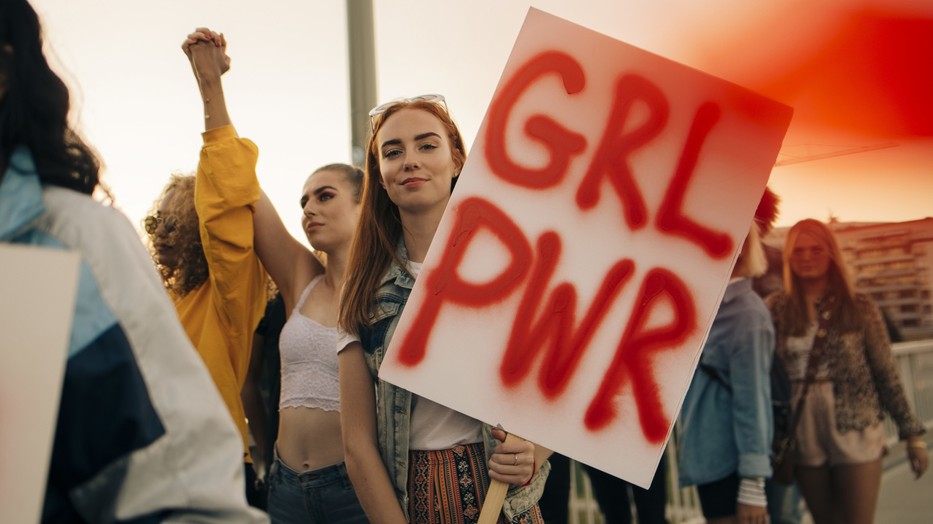  Lehet nehezíteni a lányok továbbtanulását, de visszafordítani a nőket nem lehet és nem is szabad. 