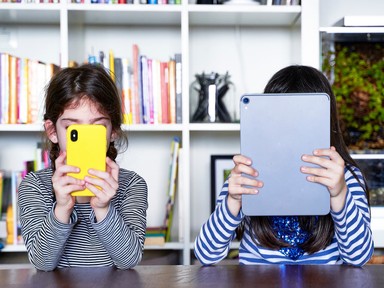 Sok szülő talán elcsodálkozik azon, hogy kétéves korig egyáltalán nem ajánlott a digitális eszközök használata