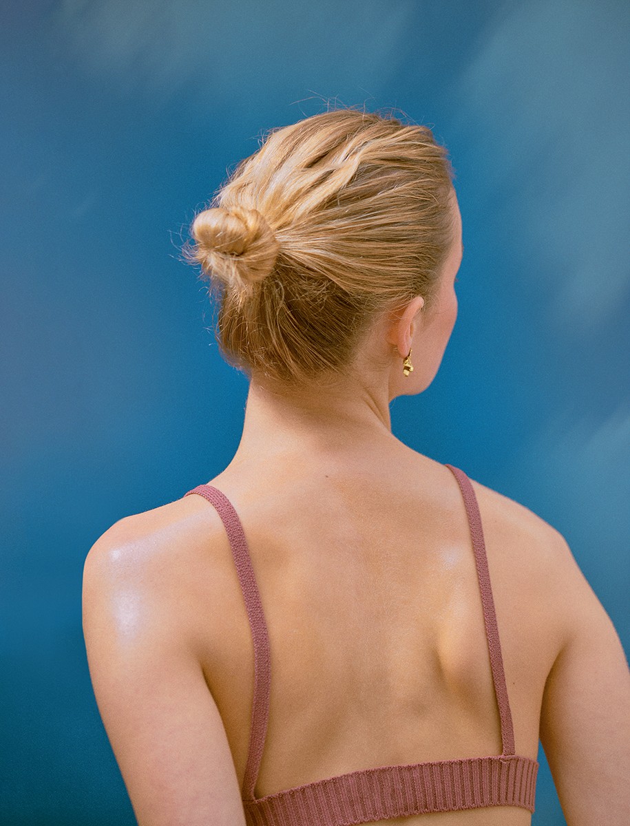 Magyarország egyedülálló geológiai adottságokkal rendelkezik, melynek köszönhetően termálvizei gazdagok a bőr számára hatékony ásványi anyagokban. Ezen a környéken a földkéreg vékonyabb, amely lehetővé teszi, hogy a termálvíz a felszínre vezető útján több ásványi anyagot (például magnéziumot és kalciumot) szívjon magába. Ezek a vizek nagyon gazdagok ásványi anyagokban és nyomelemekben ezért gyógyító hatásuk különlegesen varázslatos.