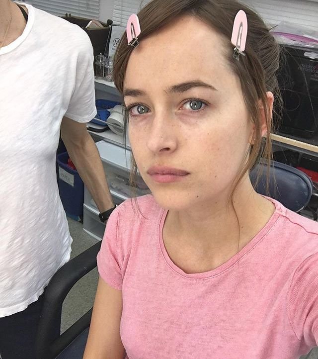 dakota johnson, make up, smink nélkül, instagram, a szürke ötven árnyalata