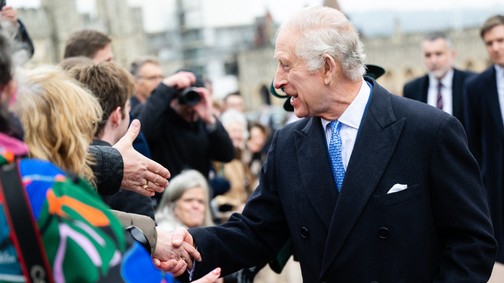 Nem lehet kibírni könnyek nélkül: Károly király megindító szavaitól összeszorul a szívünk