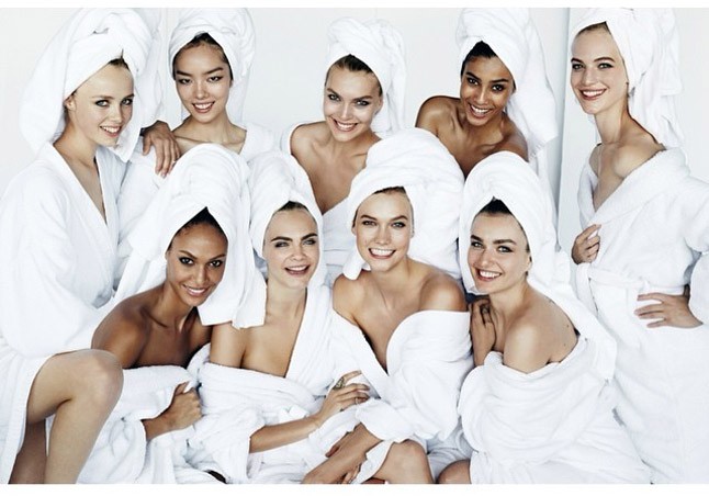 Hatalmas siker! Magyar modell a Vogue legendás szeptemberi címlapján!