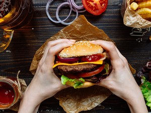 Hoppá! Ha elhagyod a szénhidrátot, ez lerövidítheti az életed