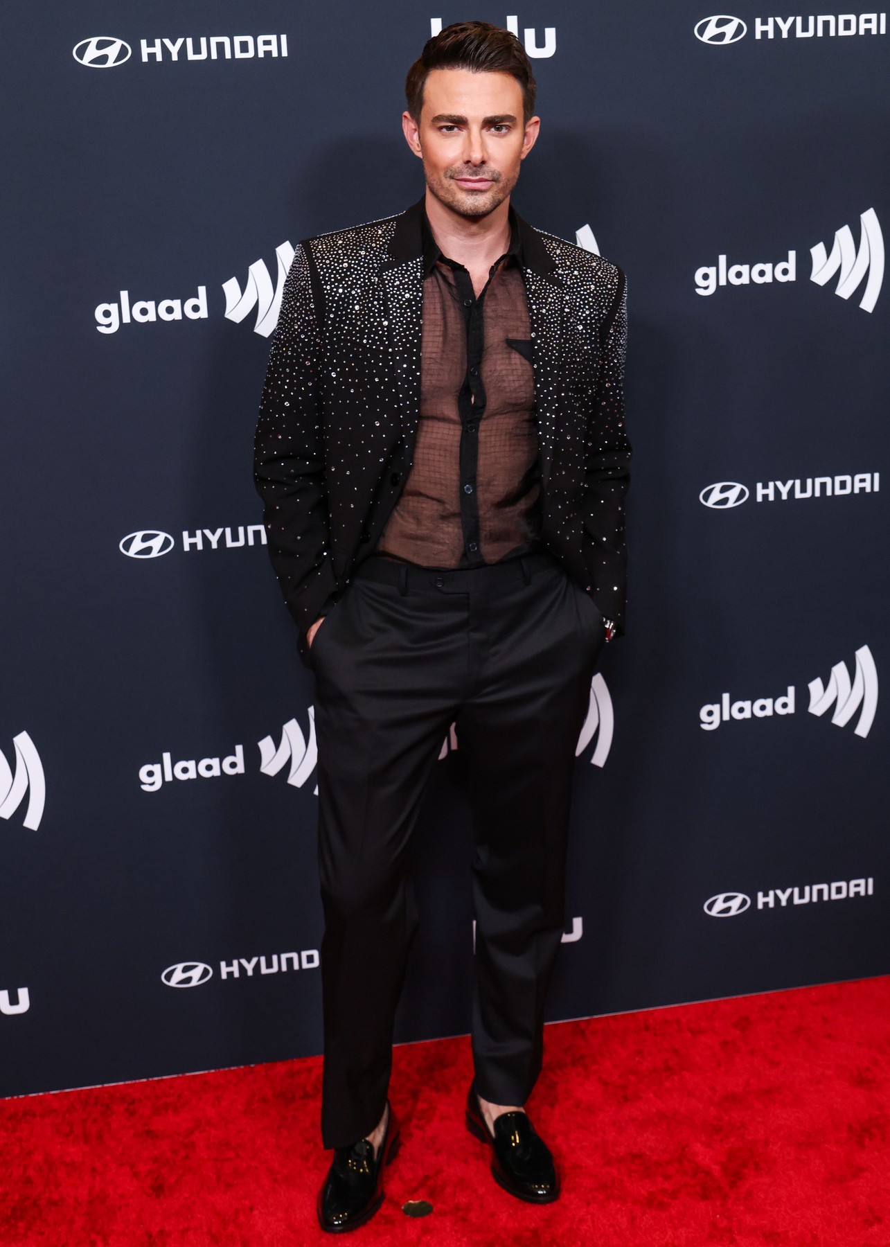 A gimi „menő pasiját”, Aaron Samuelst a ma 43 éves Jonathan Bennett alakította. 