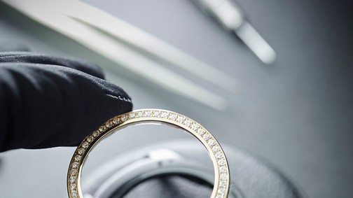 Jön a Samsung új okosórája