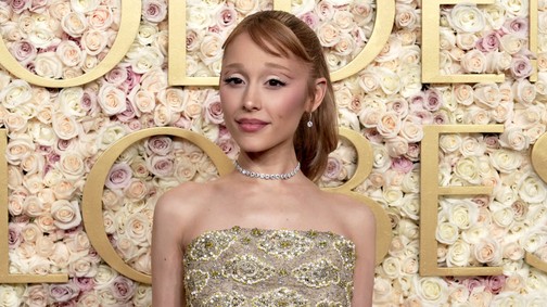 Ariana Grande és Ethan Slater között csak úgy tombolt a kémia, a kamerák előtt sem tudtak ellenállni egymásnak